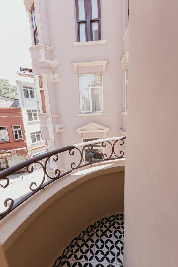 Galadoo Suites Истанбул Екстериор снимка